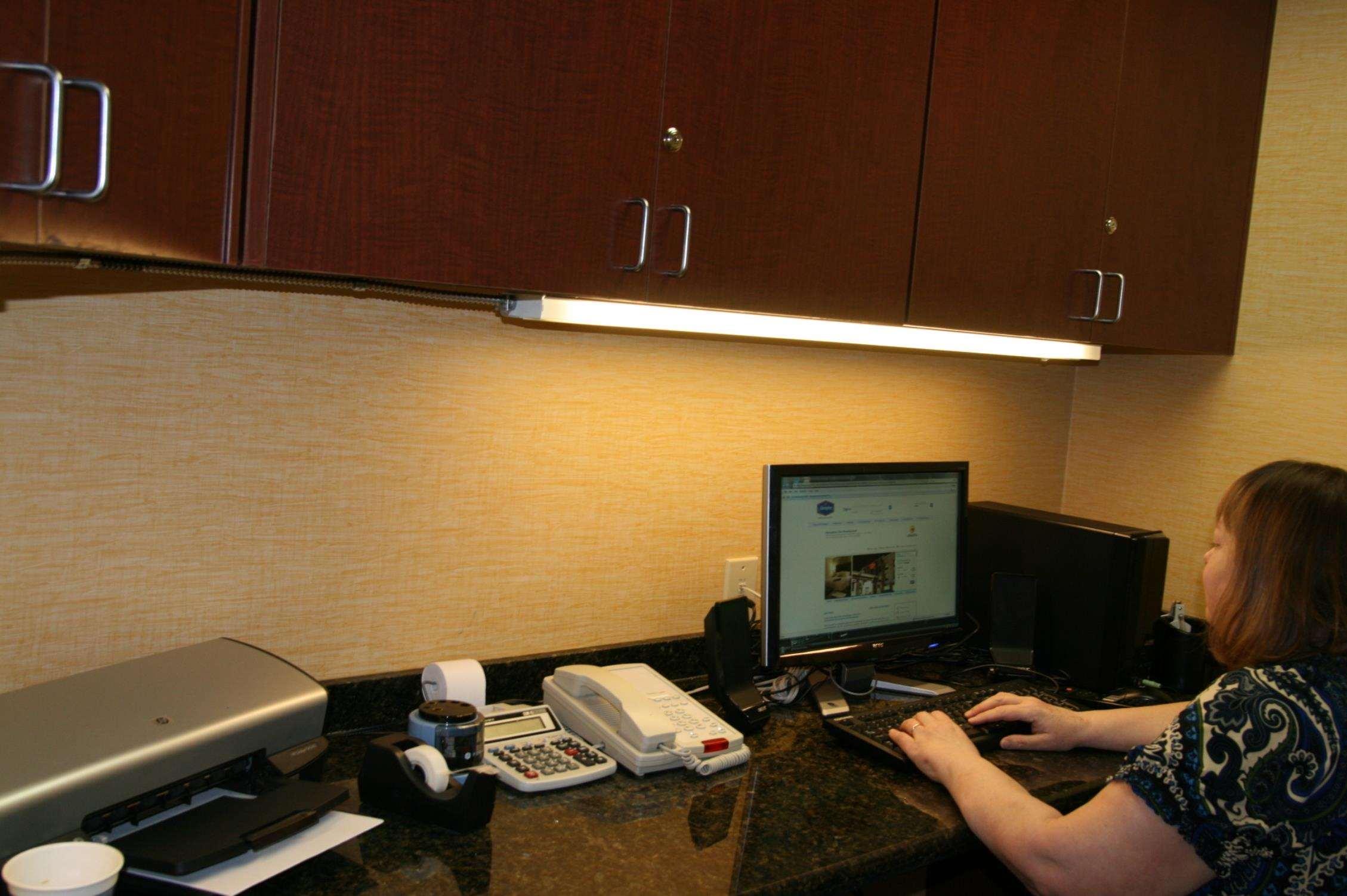 Hampton By Hilton Hotel Brentwood Ngoại thất bức ảnh