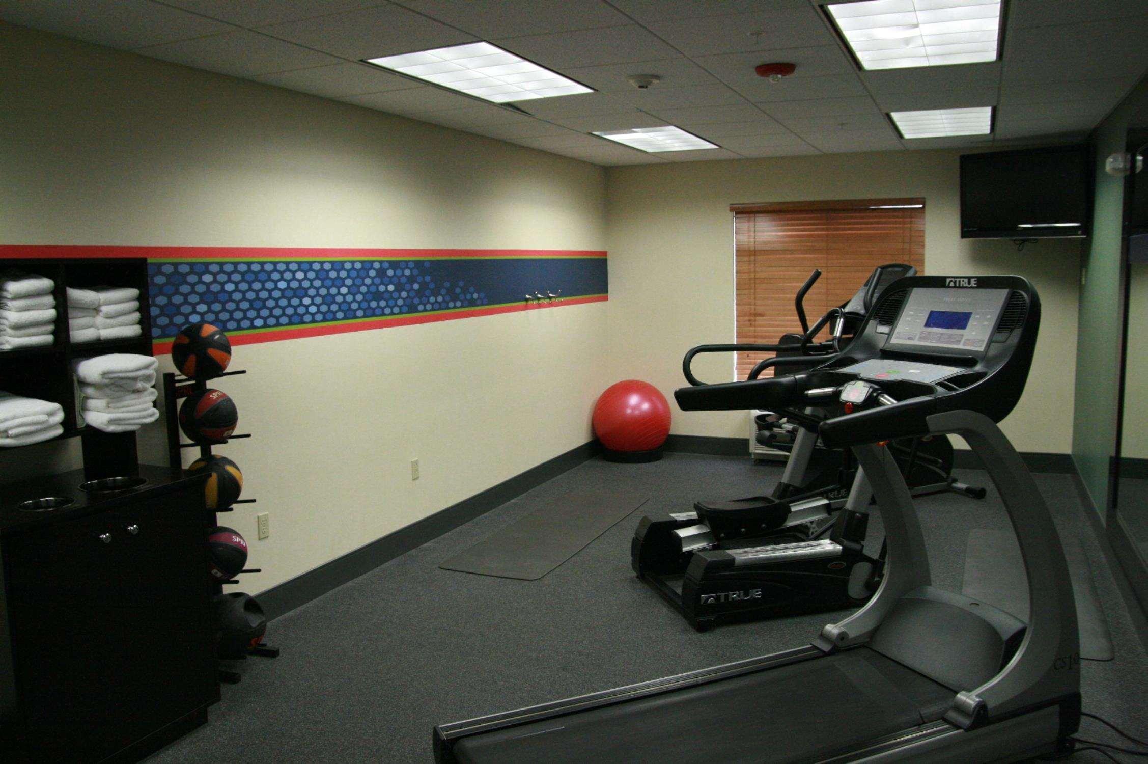 Hampton By Hilton Hotel Brentwood Ngoại thất bức ảnh