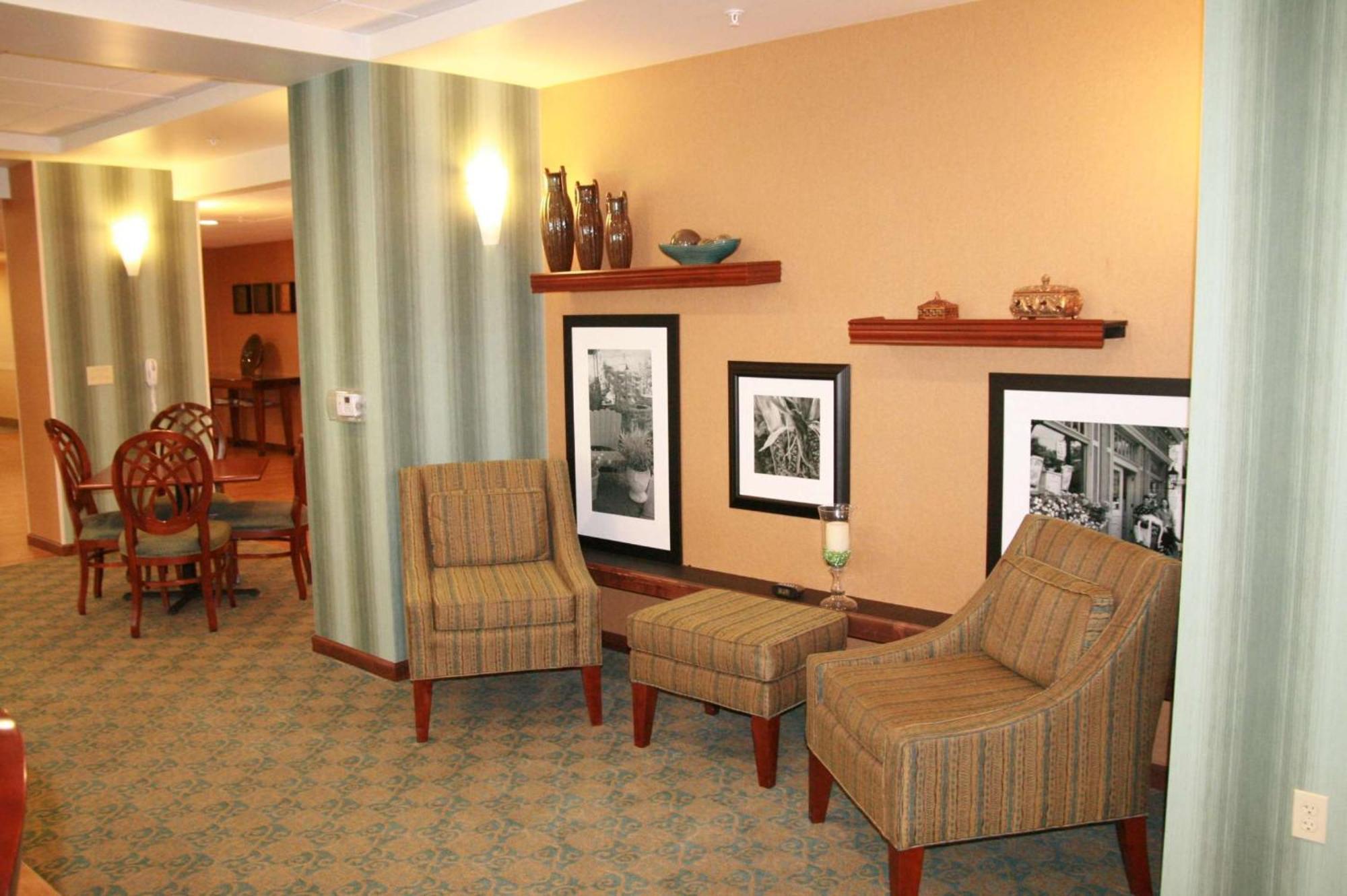 Hampton By Hilton Hotel Brentwood Ngoại thất bức ảnh